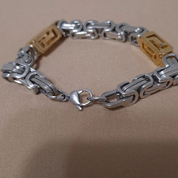 Authentic stainless steel  necklace and bracelet set - Picture 3 of 4